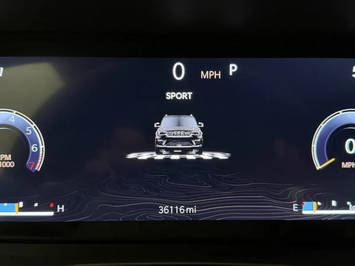 Jeep Grand Cherokee photo 13