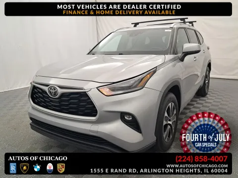 Silver 2021 Toyota Highlander XLE for sale in Arlington Heights, IL
