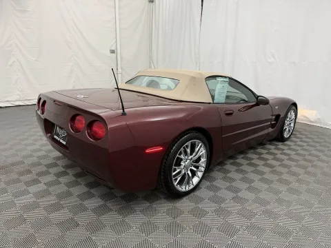 More photos of 2003 Chevrolet Corvette at Autos of Chicago, IL