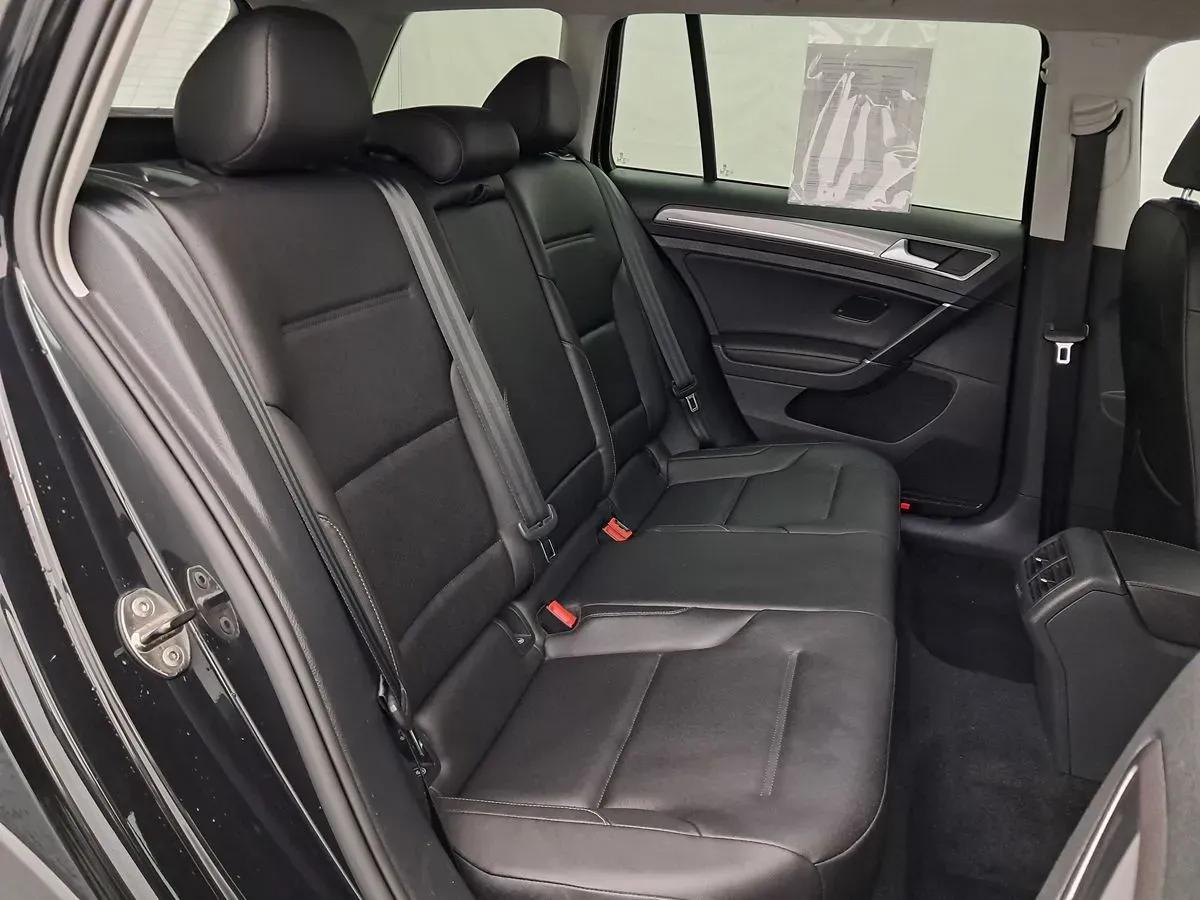 Volkswagen Golf Alltrack photo 19