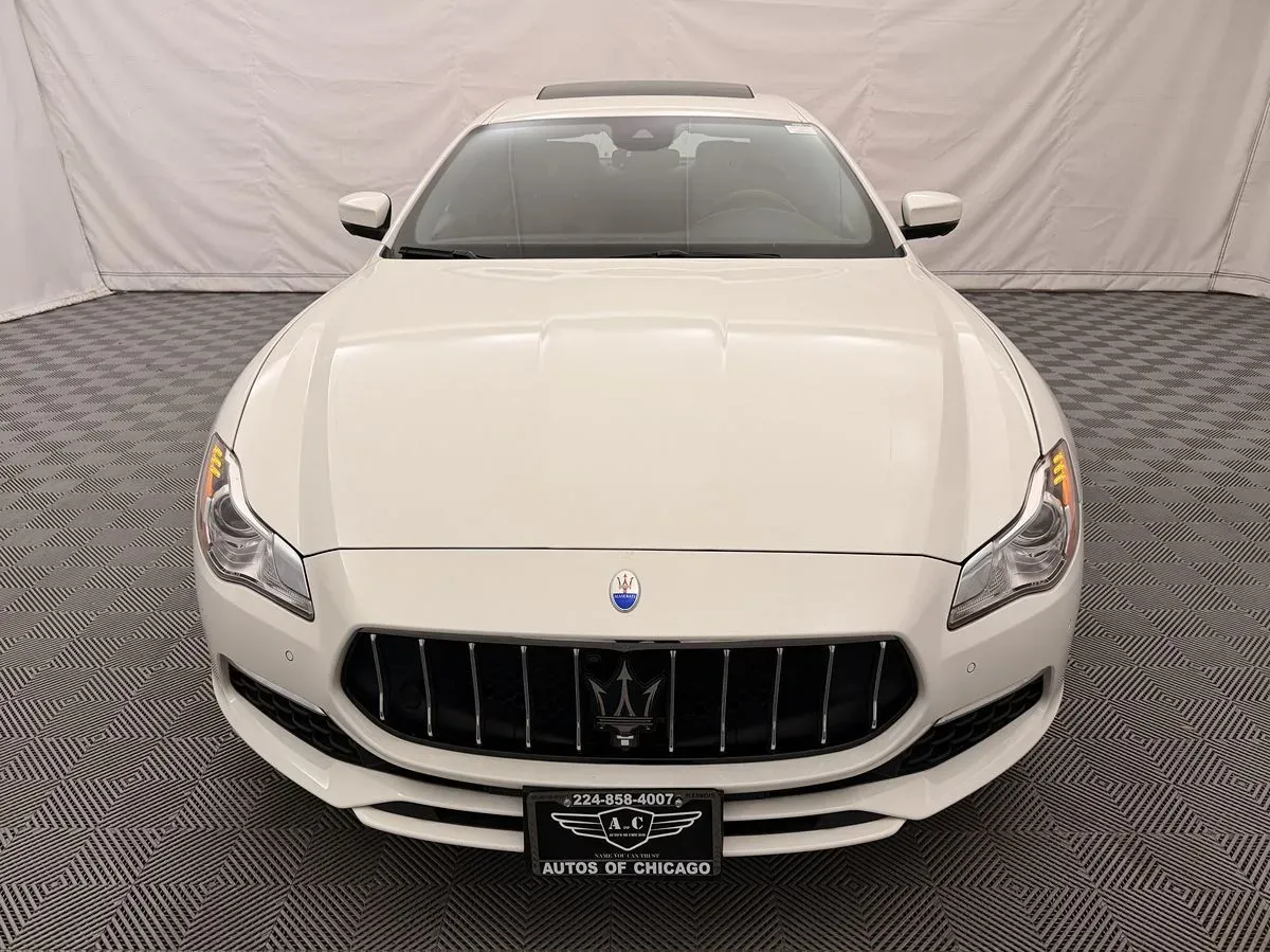 Maserati Quattroporte photo 3