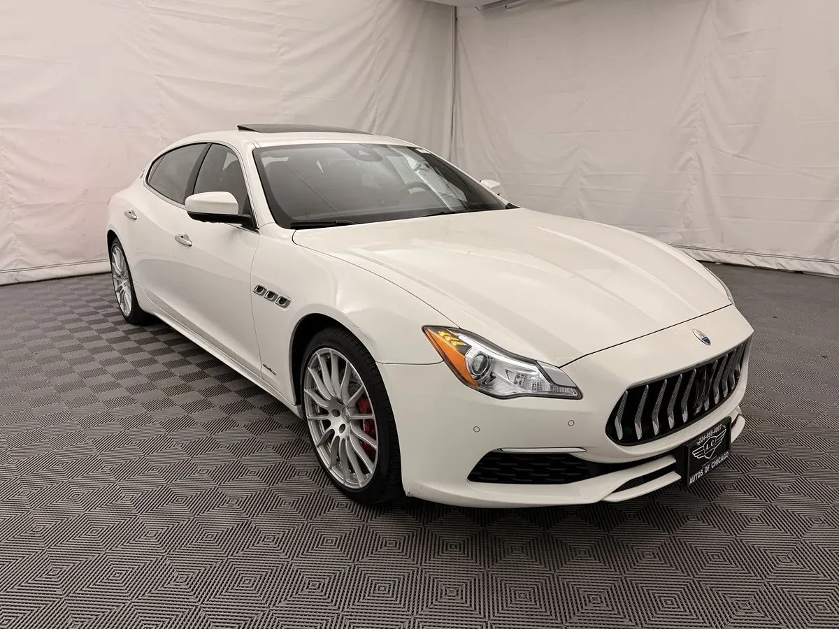 Maserati Quattroporte photo 4