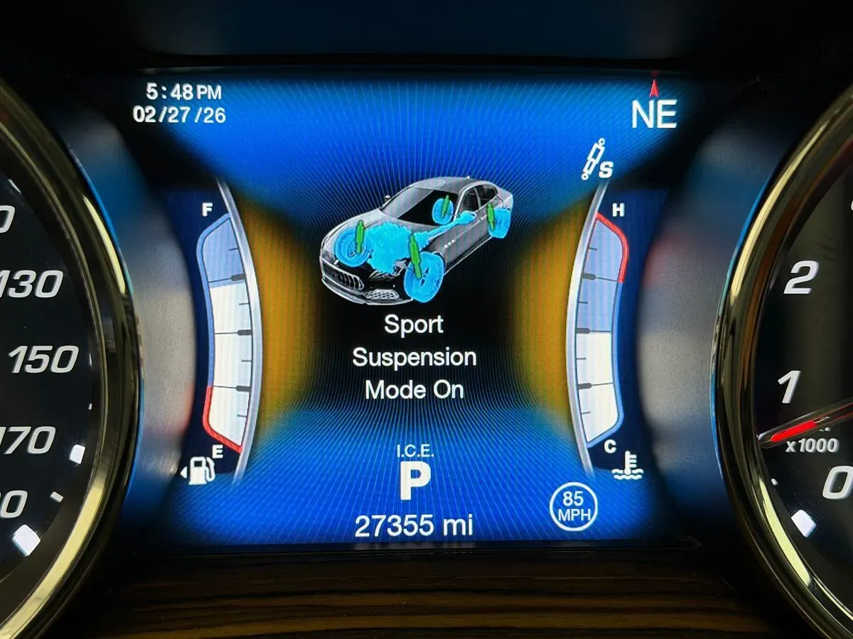Maserati Quattroporte photo 14