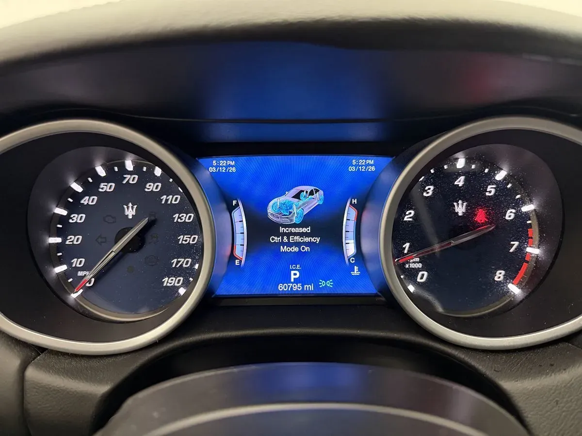 Maserati Ghibli photo 11