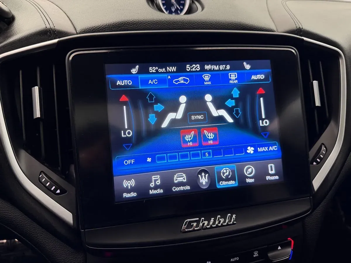 Maserati Ghibli photo 20
