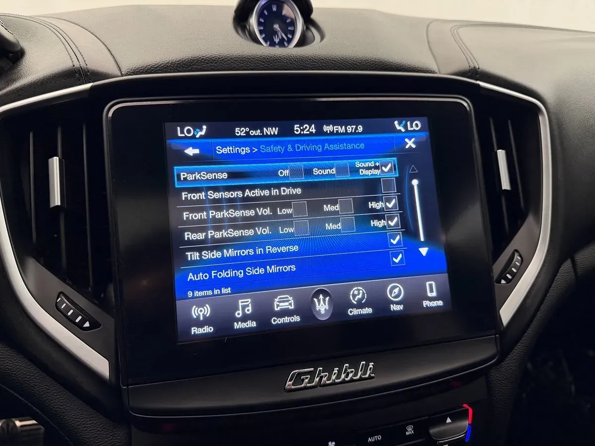 Maserati Ghibli photo 17