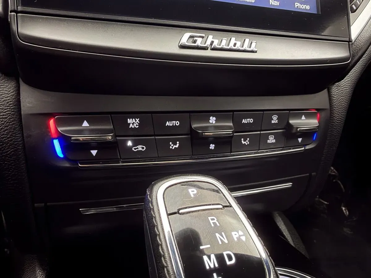 Maserati Ghibli photo 22