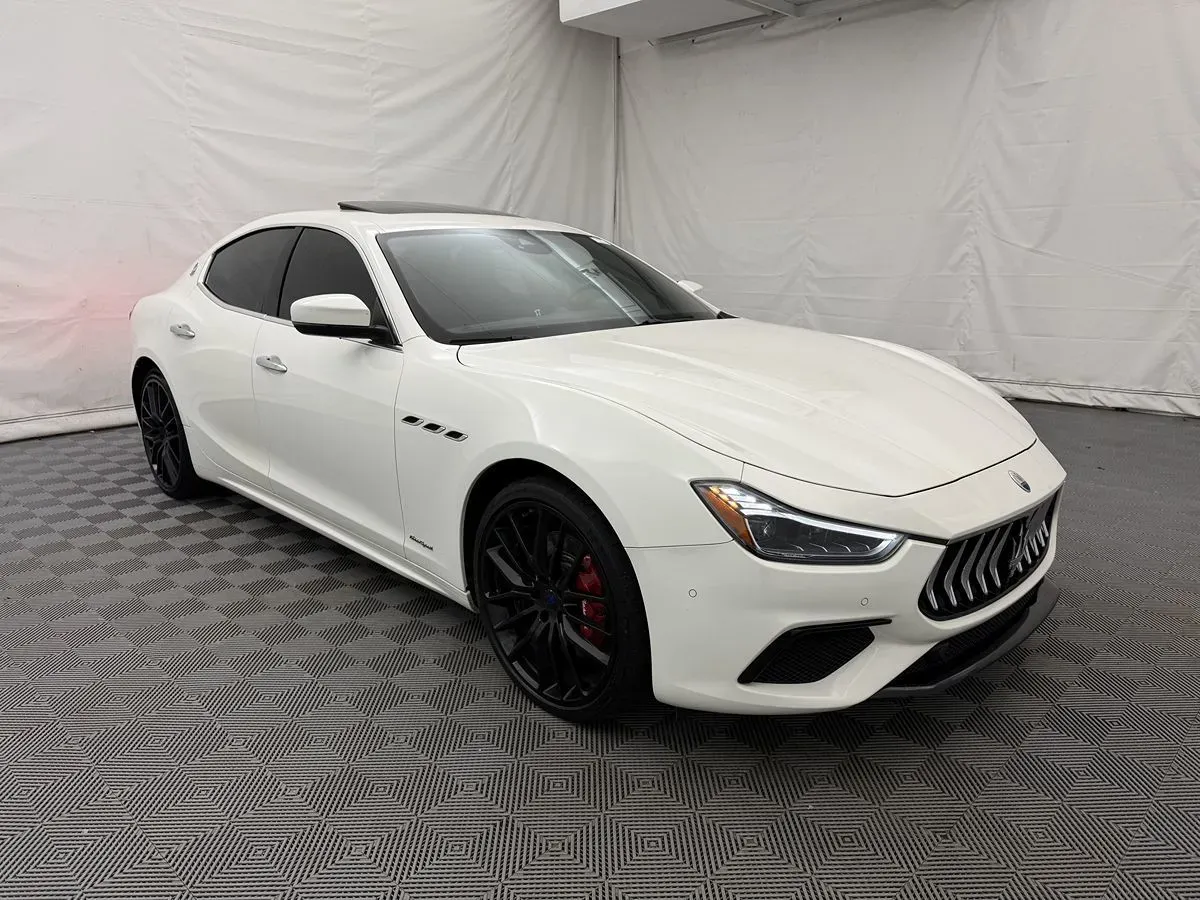 Maserati Ghibli photo 4
