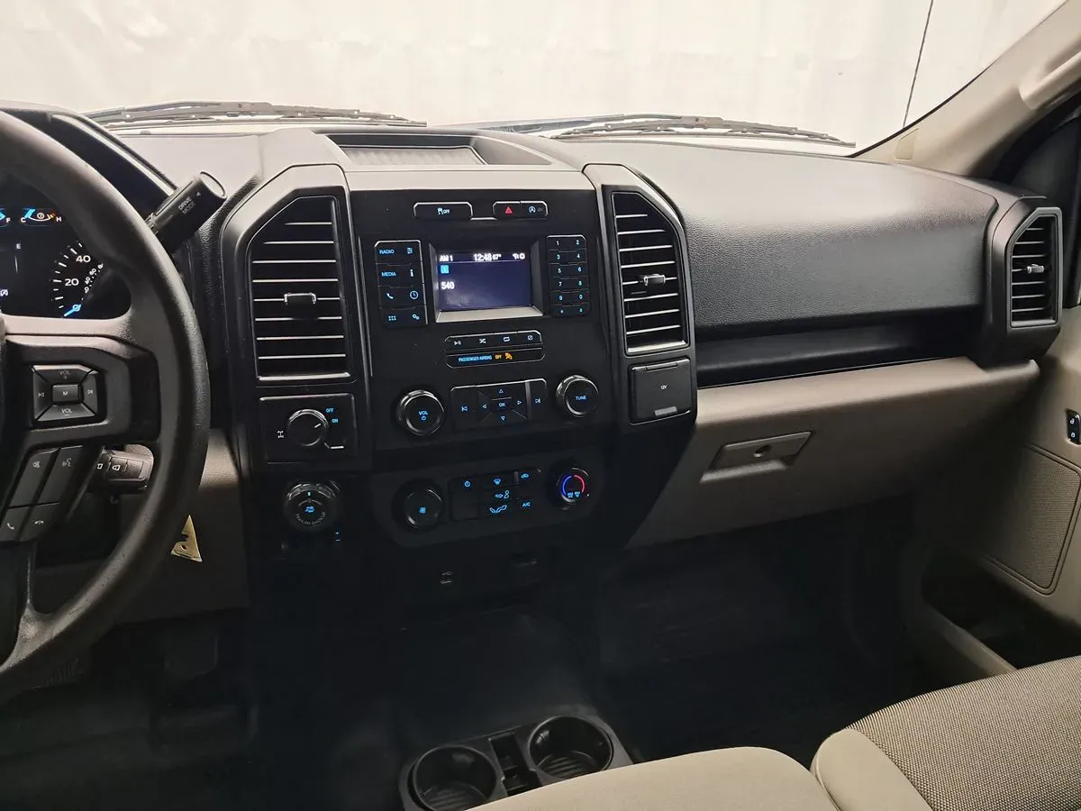 Ford F-150 photo 16