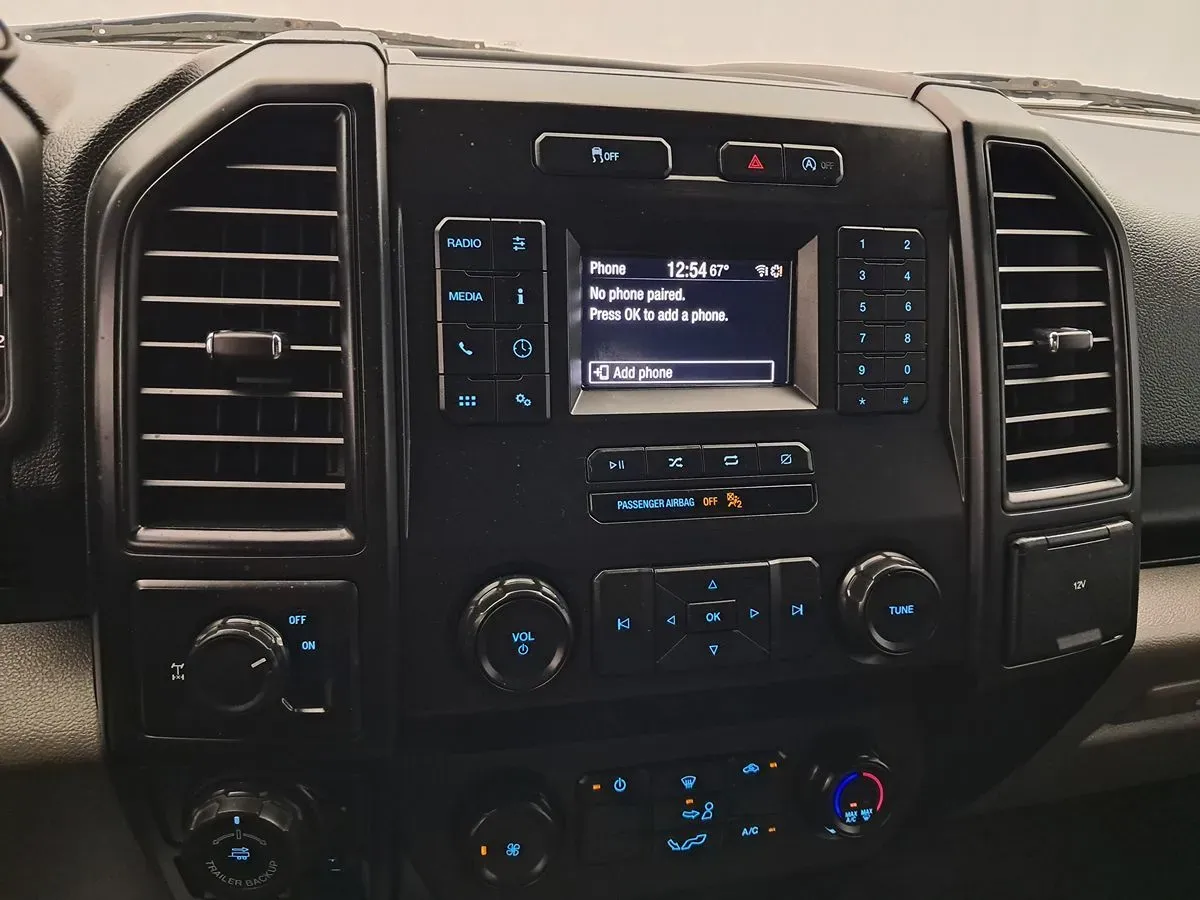 Ford F-150 photo 17