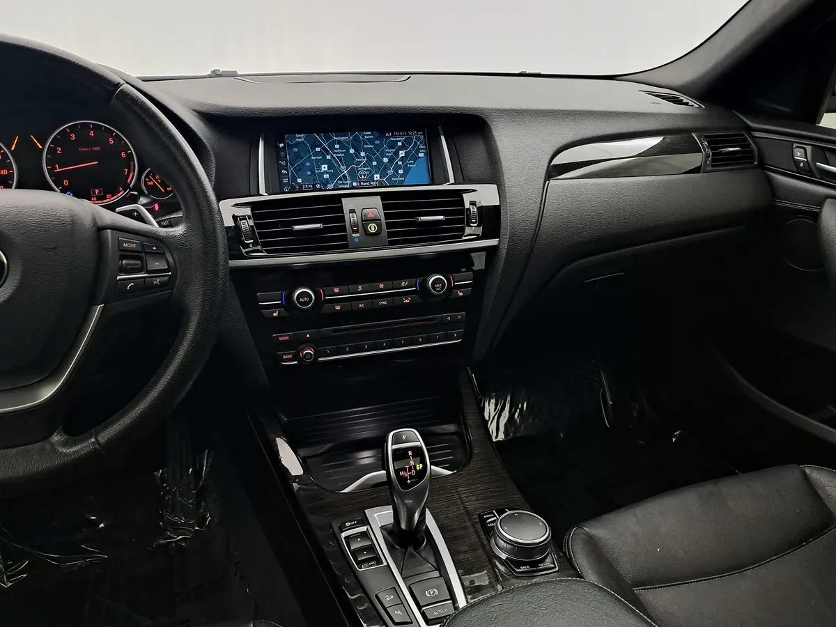 BMW X4 photo 14