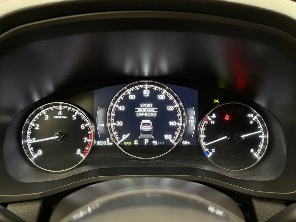 Mazda CX-90 photo 9