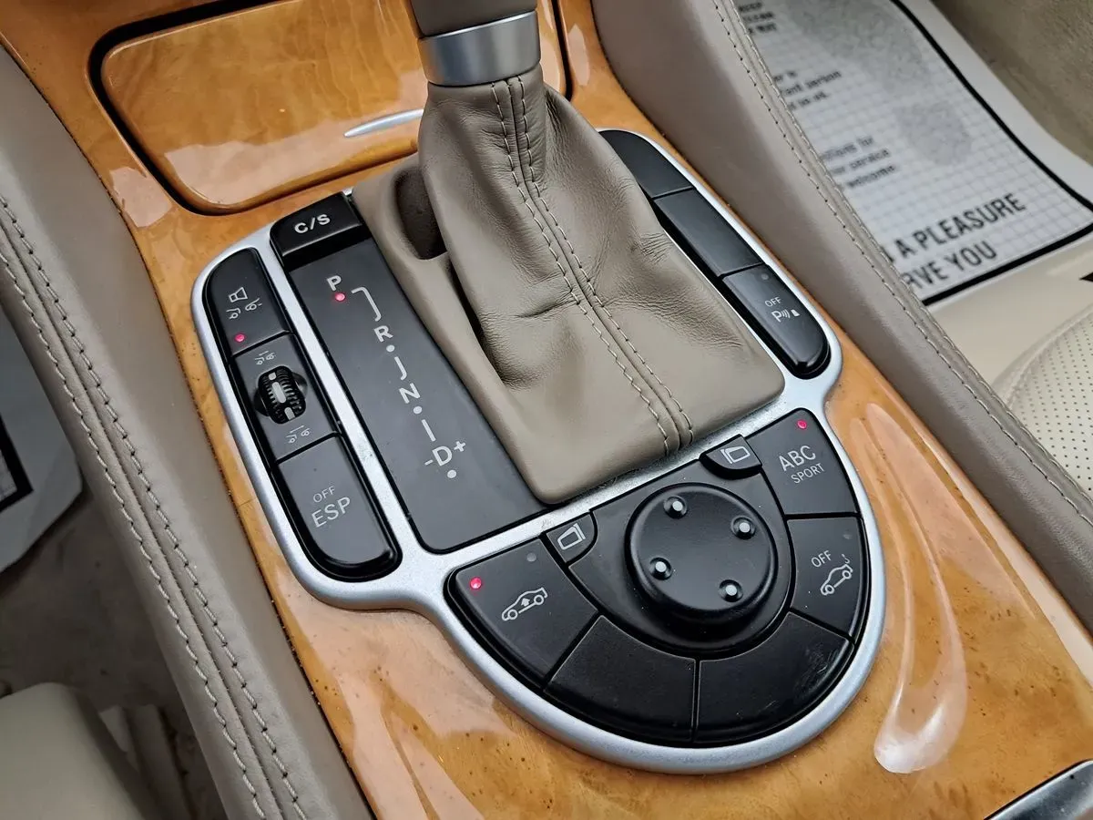 Mercedes-Benz SL-Class photo 28