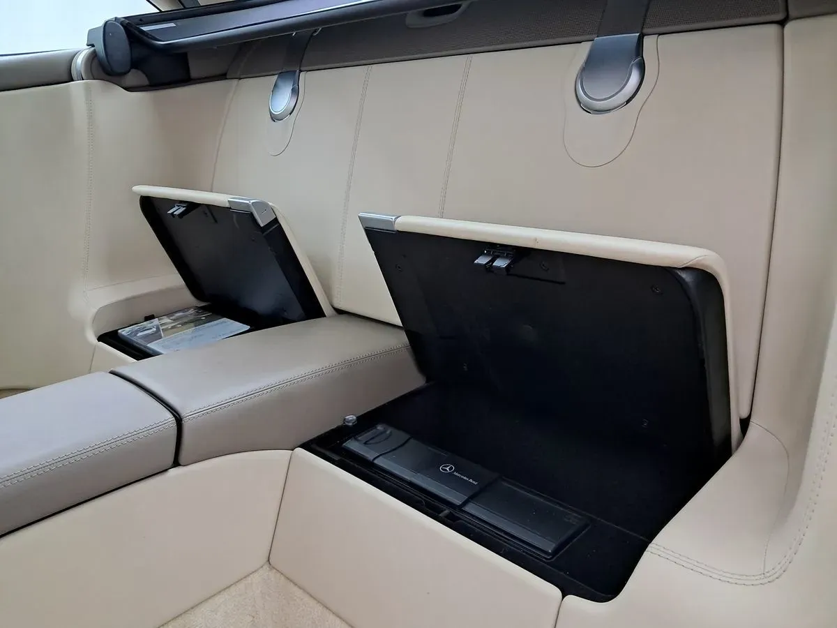 Mercedes-Benz SL-Class photo 34