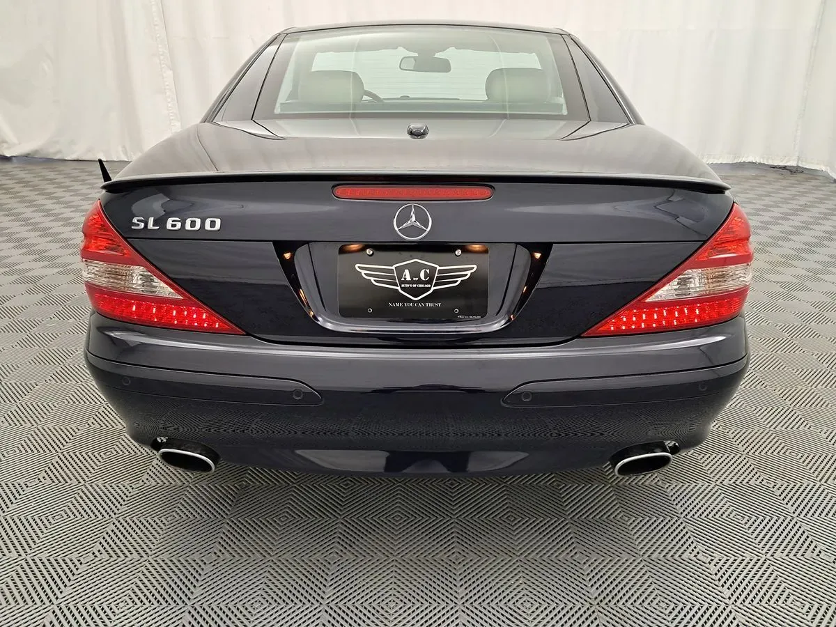Mercedes-Benz SL-Class photo 11