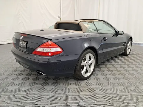 More photos of 2007 Mercedes-Benz SL-Class 5.5L V12 at Autos of Chicago, IL