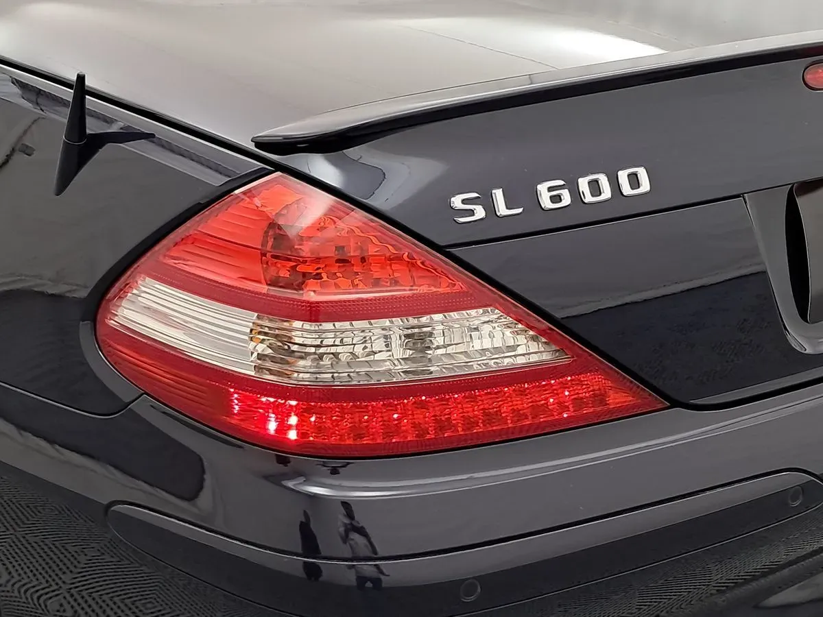 Mercedes-Benz SL-Class photo 8