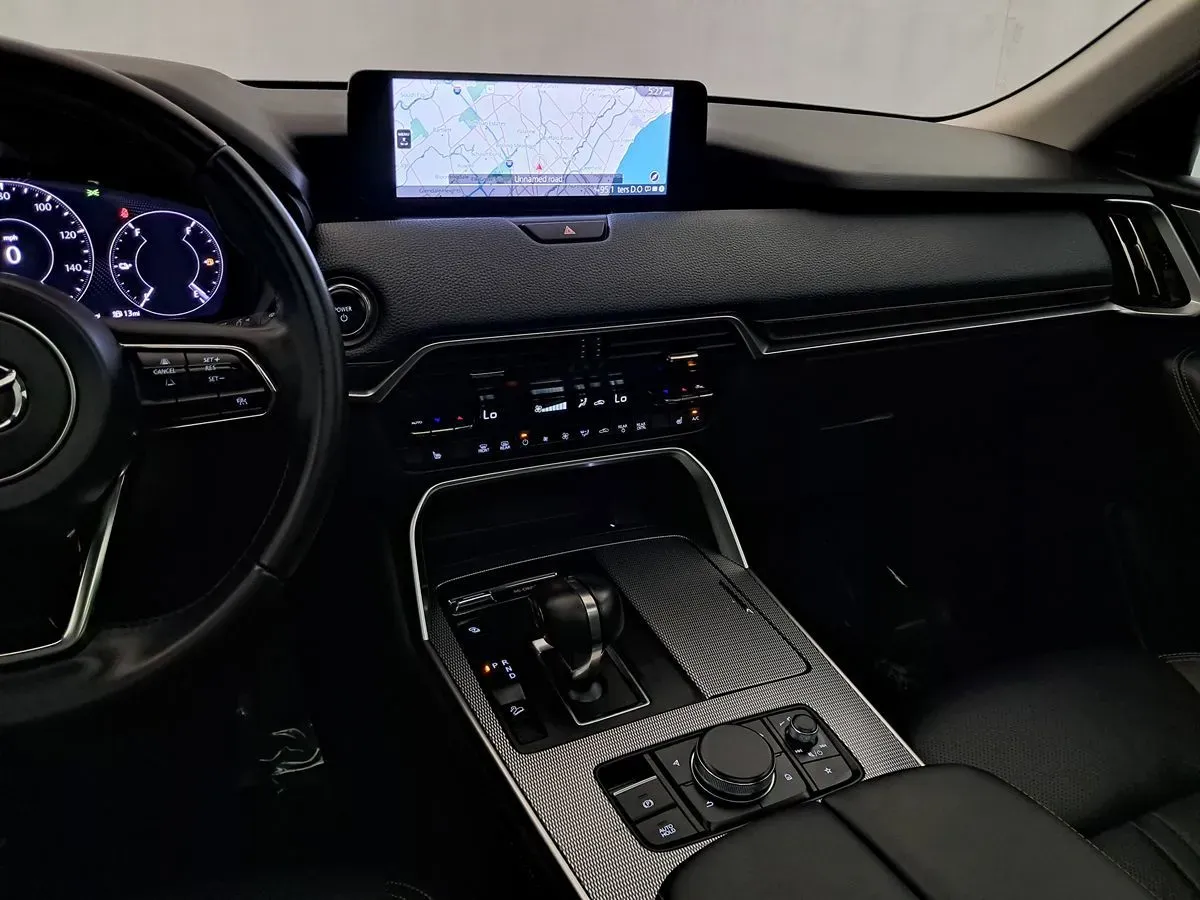 Mazda CX-90 photo 16