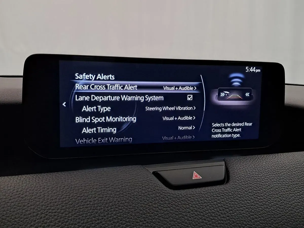 Mazda CX-90 photo 26