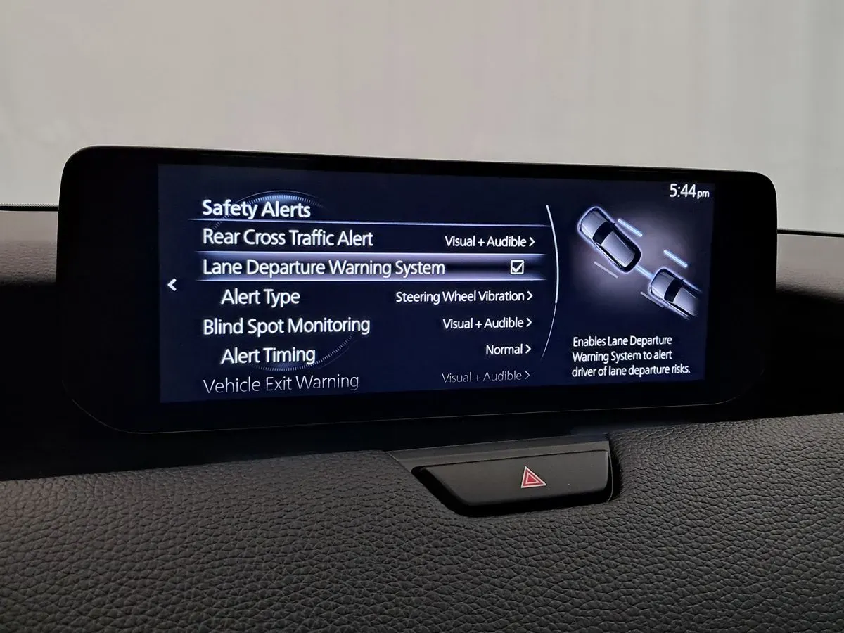 Mazda CX-90 photo 27
