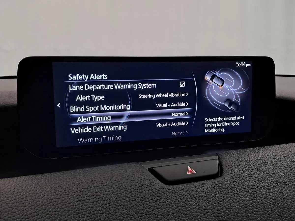 Mazda CX-90 photo 30