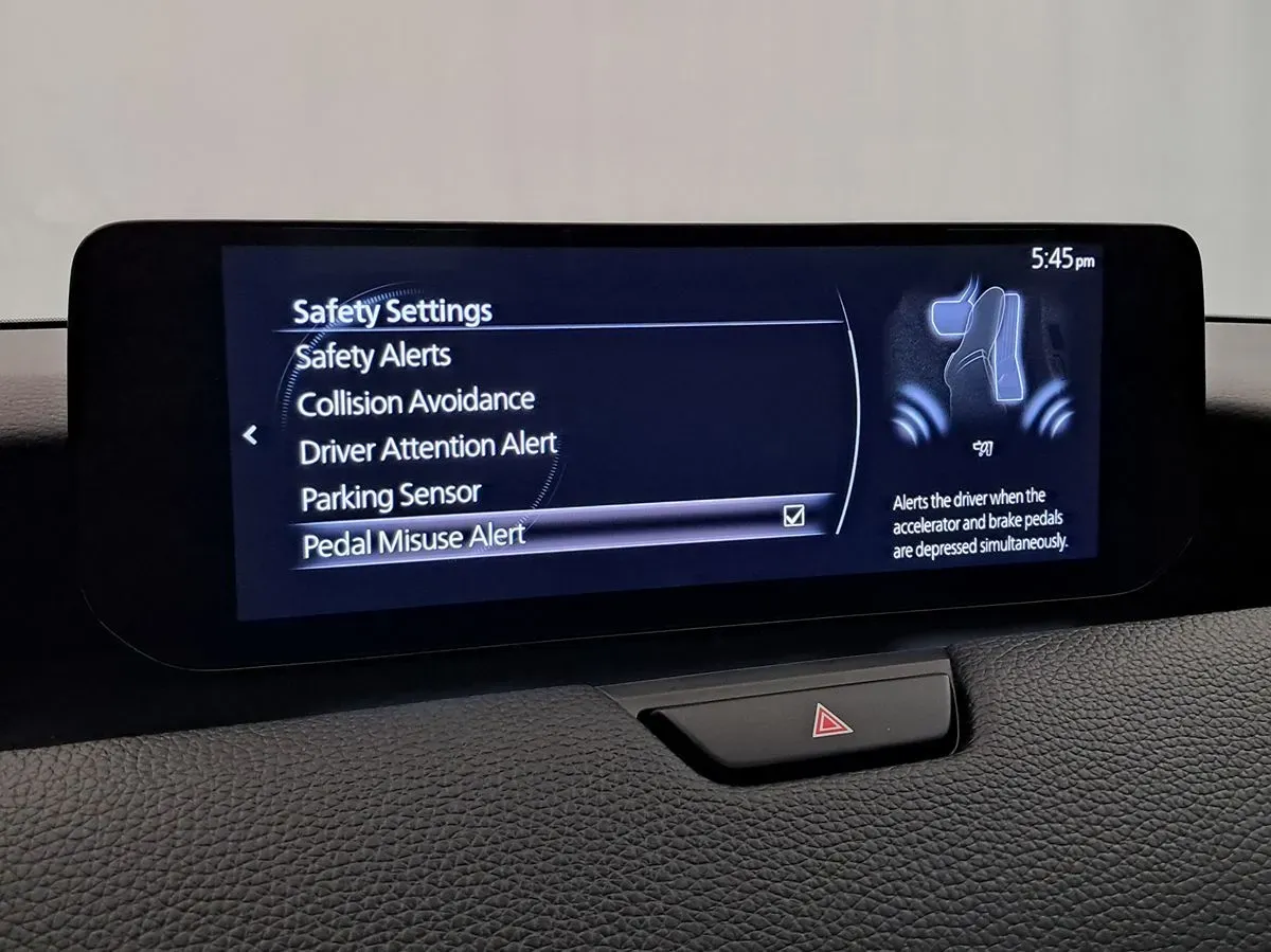 Mazda CX-90 photo 42