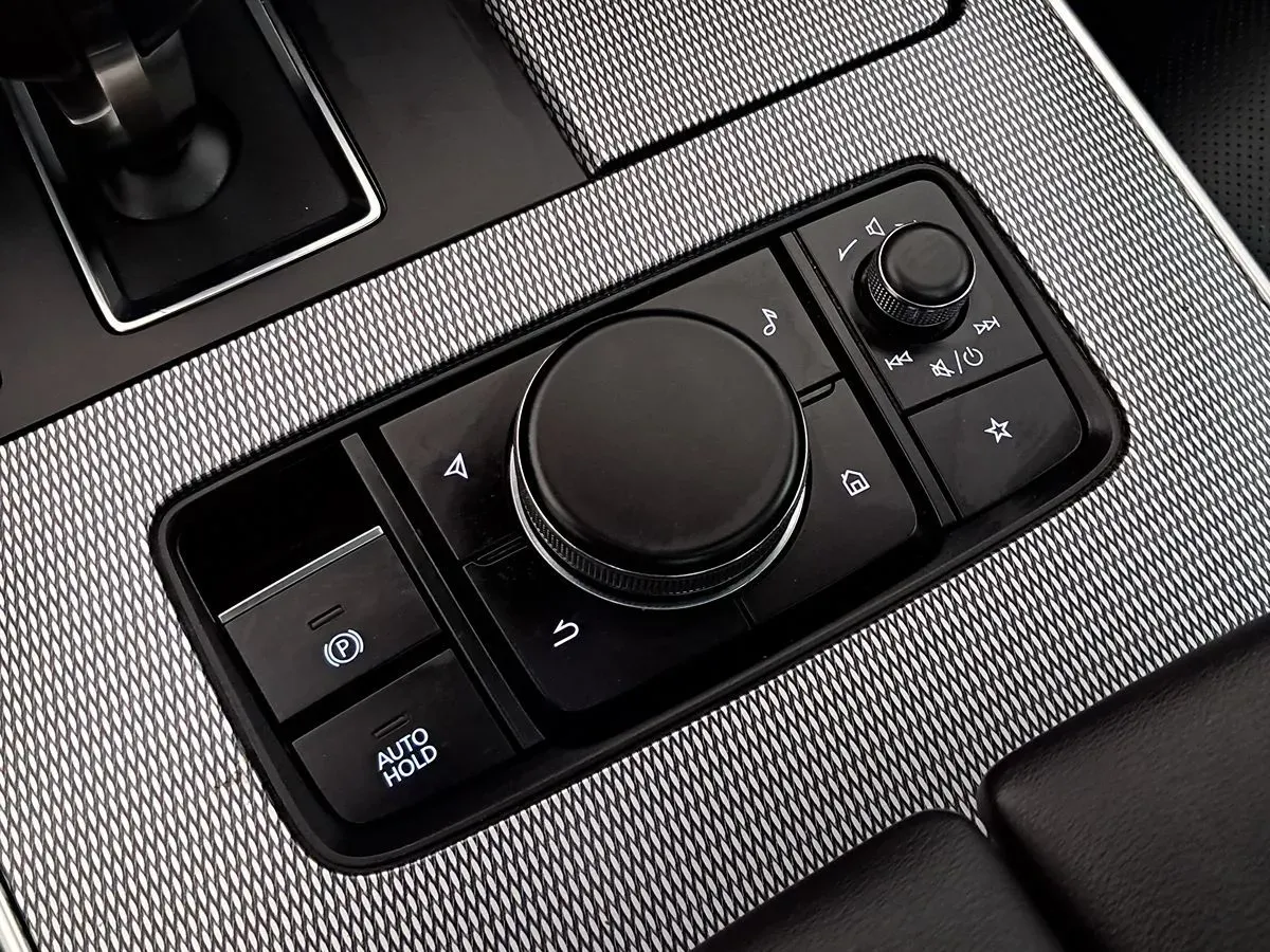 Mazda CX-90 photo 50