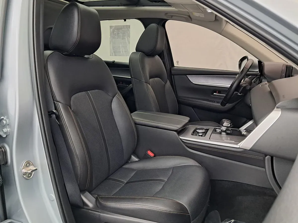 Mazda CX-90 photo 58