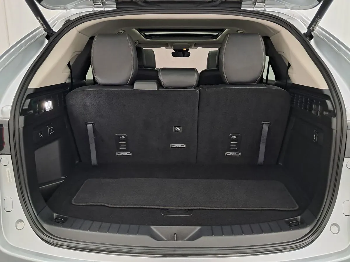 Mazda CX-90 photo 59
