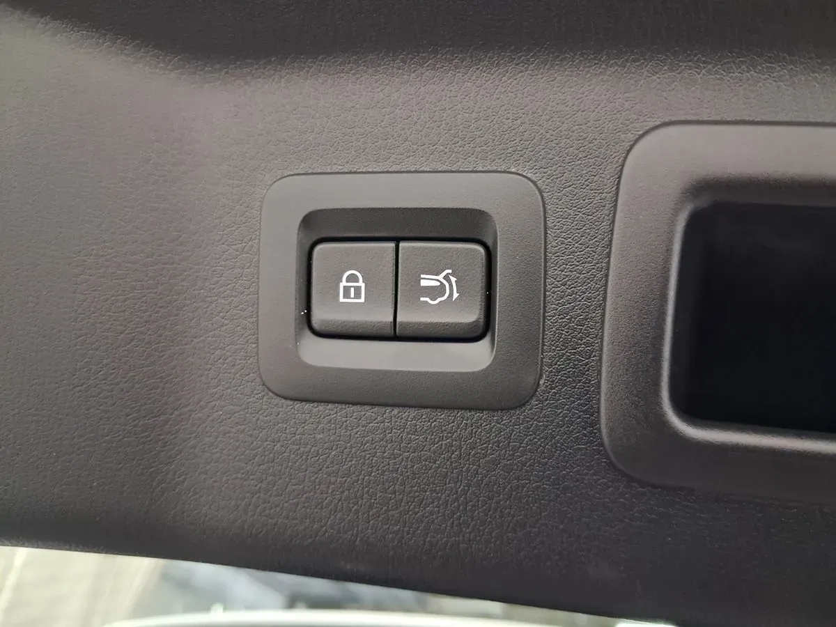 Mazda CX-90 photo 64