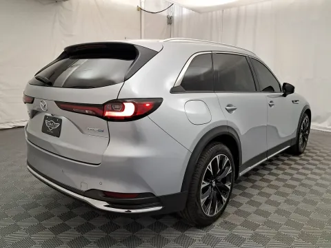 More photos of 2024 Mazda CX-90 PHEV Premium at Autos of Chicago, IL
