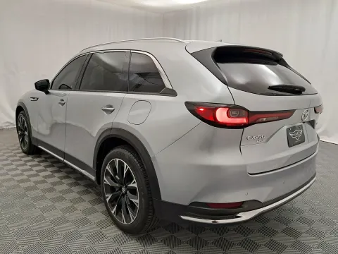 More photos of 2024 Mazda CX-90 PHEV Premium at Autos of Chicago, IL