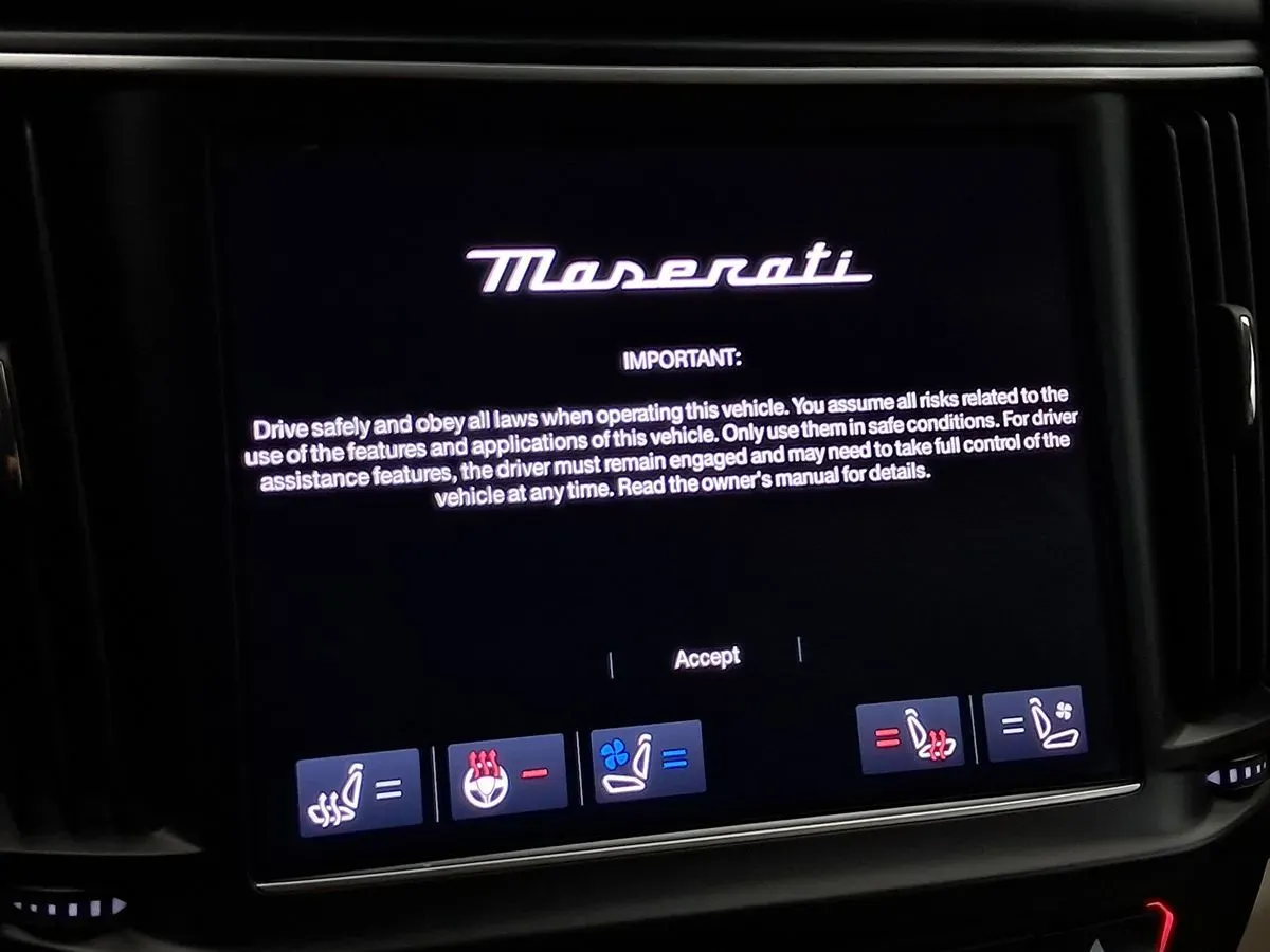 2021 Maserati Levante S - Photo 26