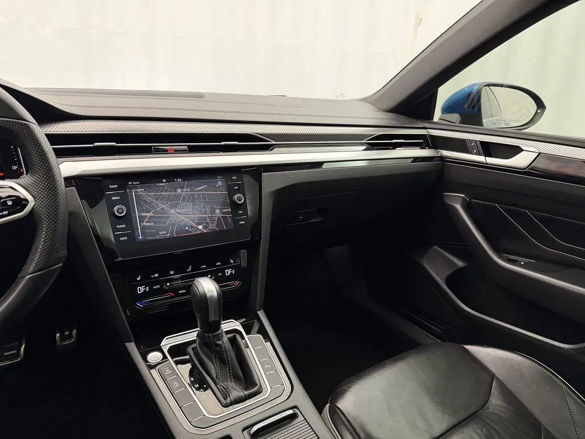 Volkswagen Arteon photo 17