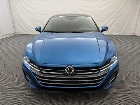 Another view of 2023 Volkswagen Arteon SEL R-Line for sale in Arlington Heights, IL at Autos of Chicago