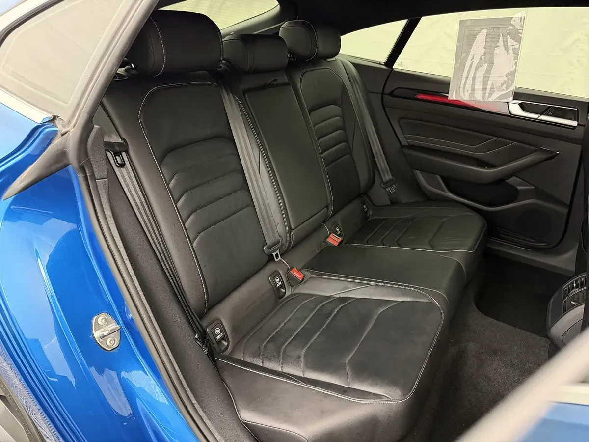 Volkswagen Arteon photo 31