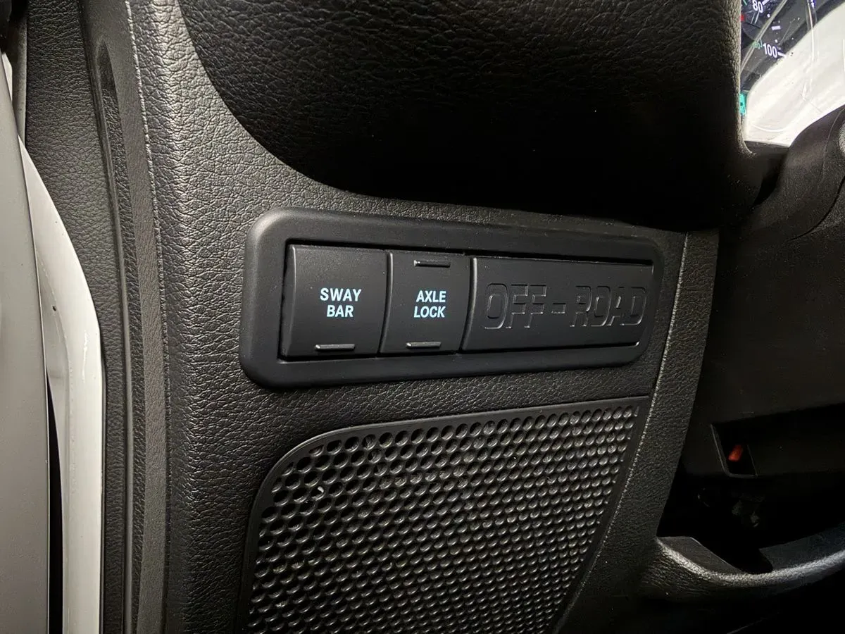 Jeep Wrangler photo 11