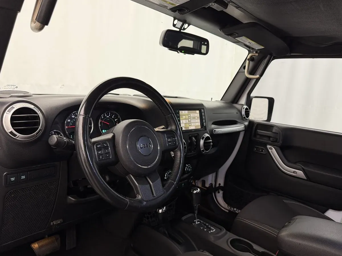 Jeep Wrangler photo 7