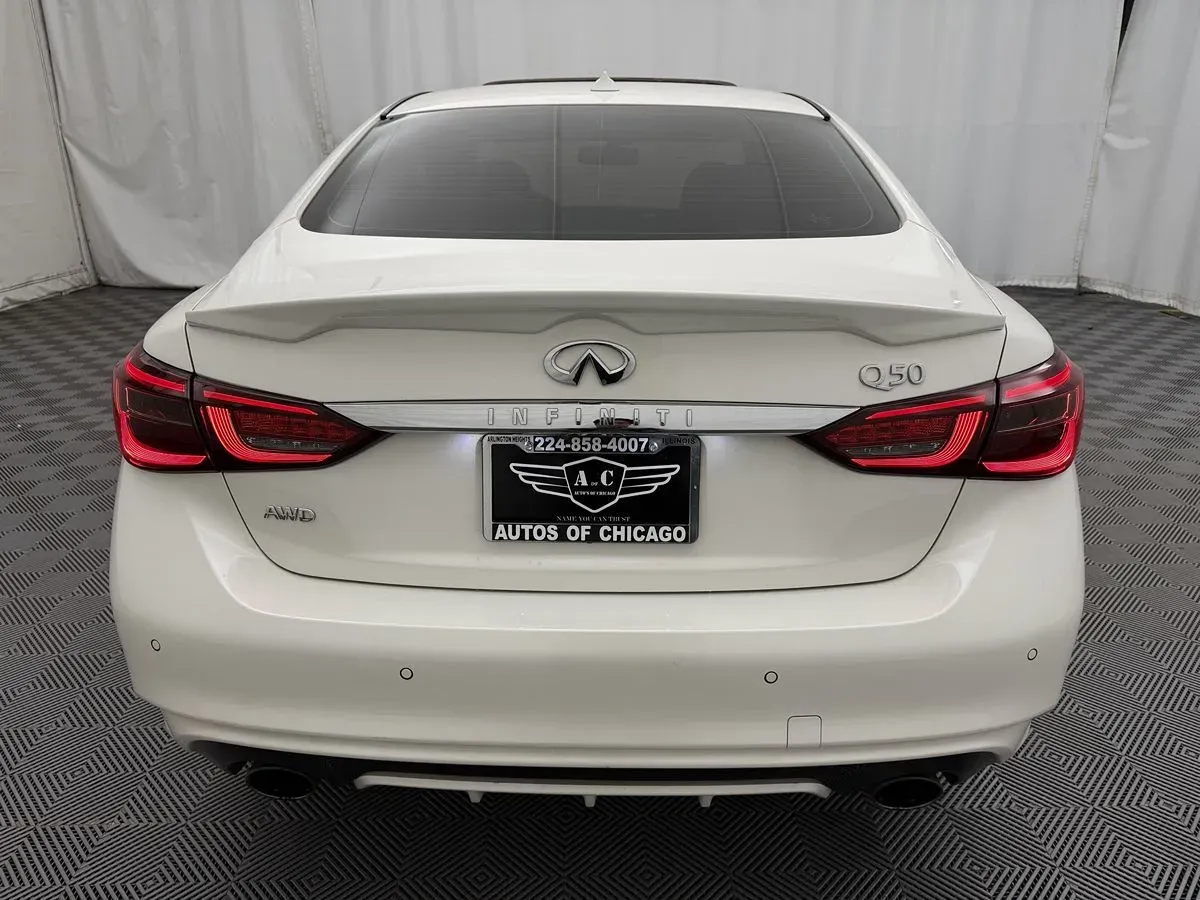 Infiniti Q50 photo 6