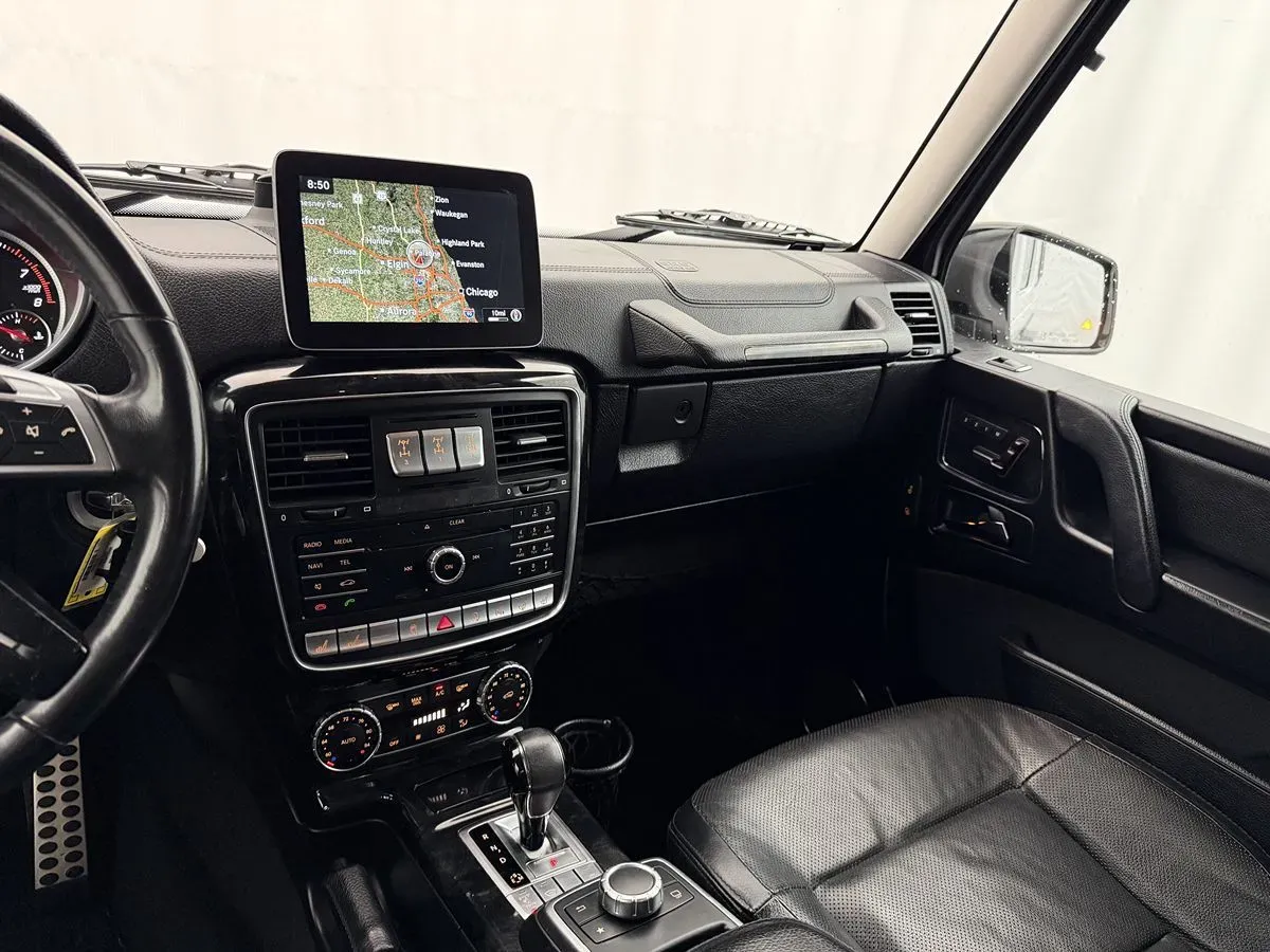 Mercedes-Benz G-Class photo 14