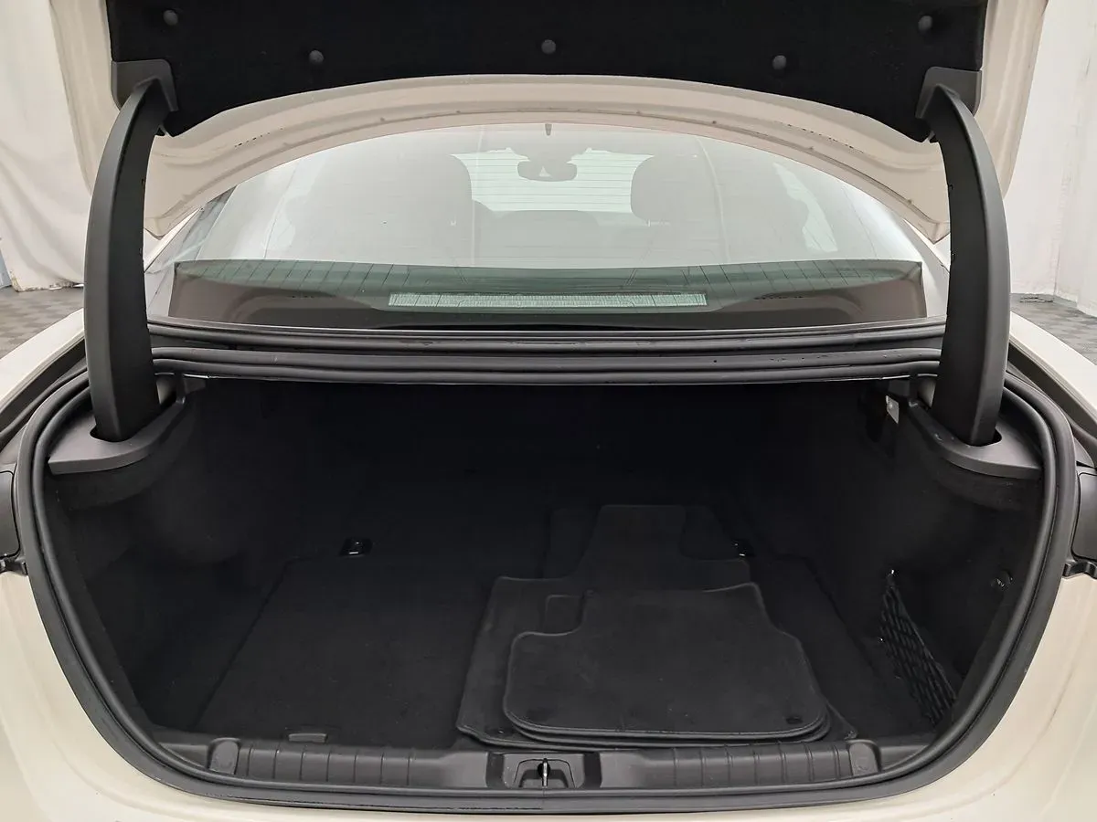Maserati Ghibli photo 23
