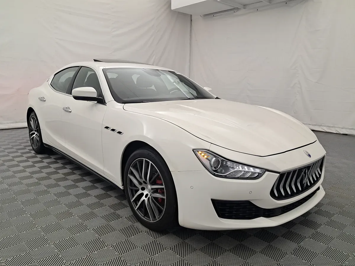 Maserati Ghibli photo 2