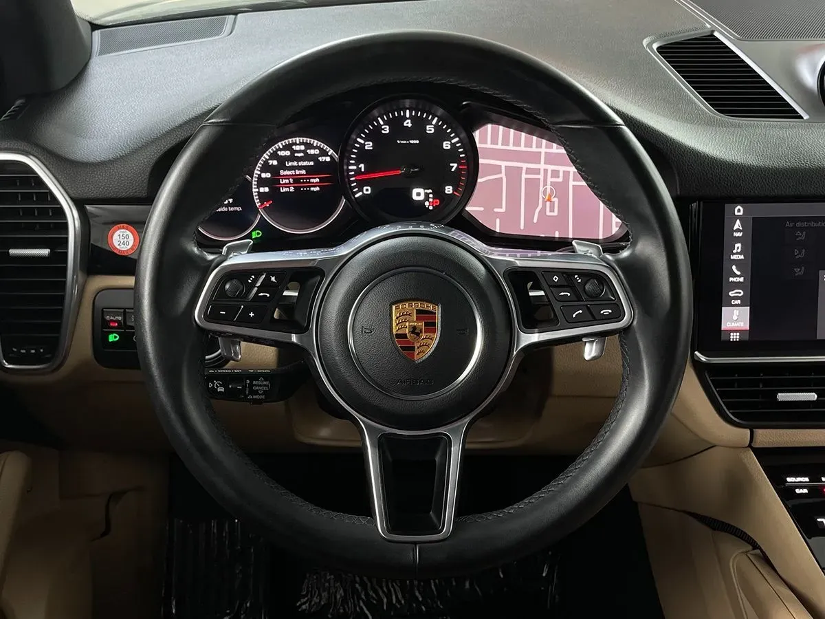 Porsche Cayenne photo 7