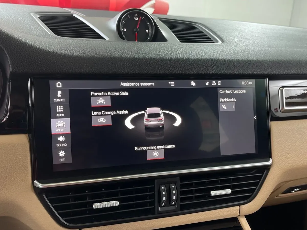 Porsche Cayenne photo 19