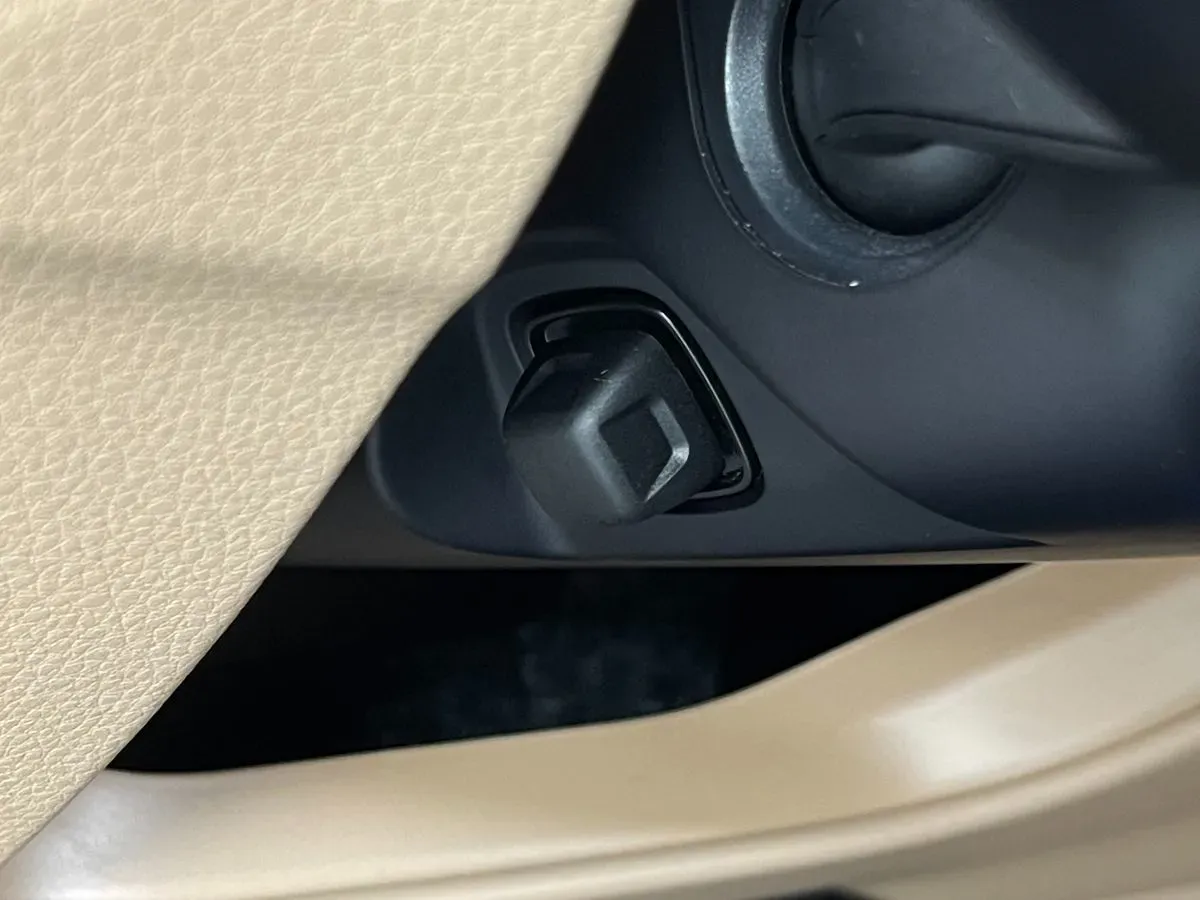 Porsche Cayenne photo 11