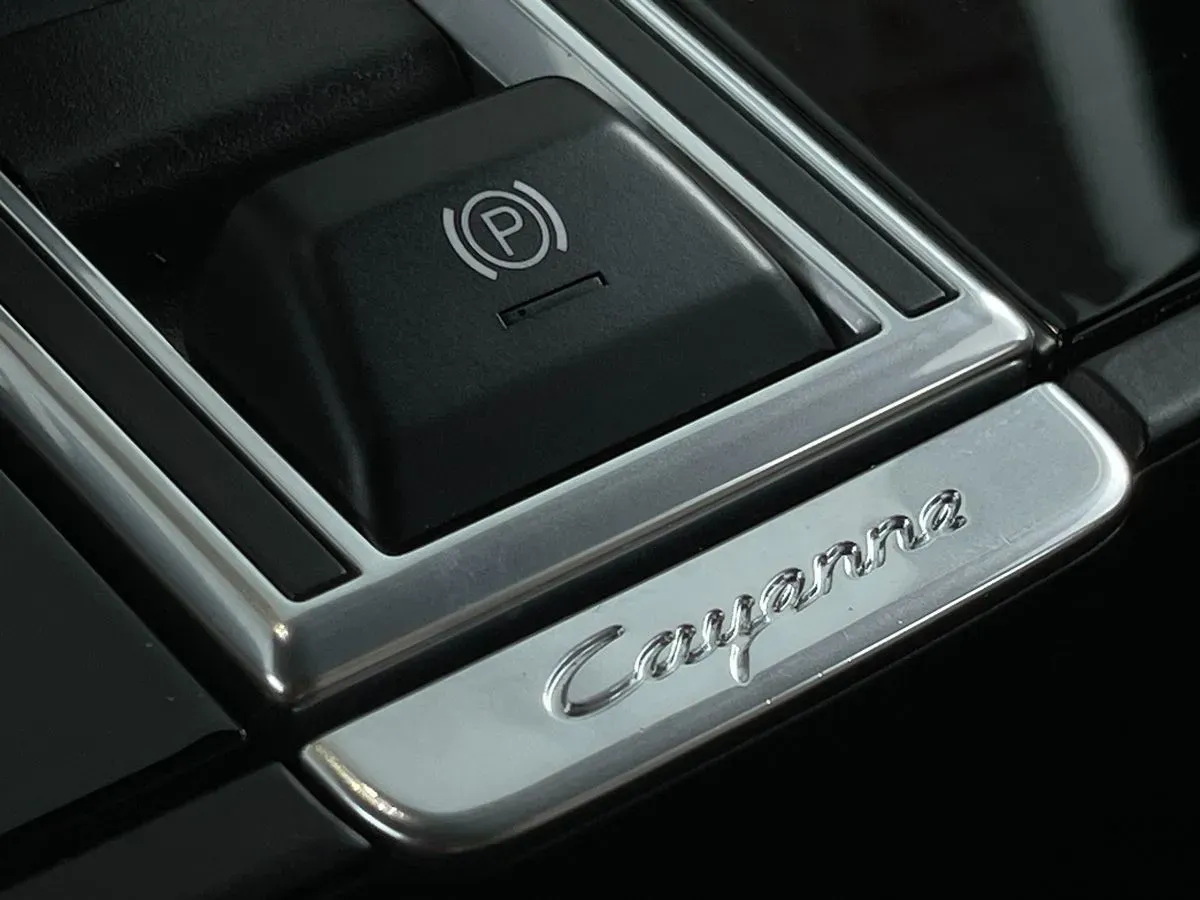 Porsche Cayenne photo 29