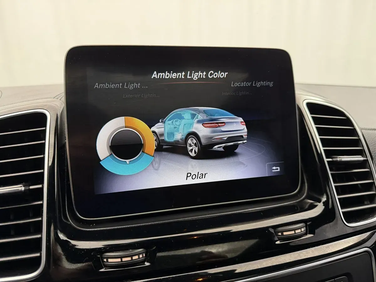 Mercedes-Benz GLE photo 28