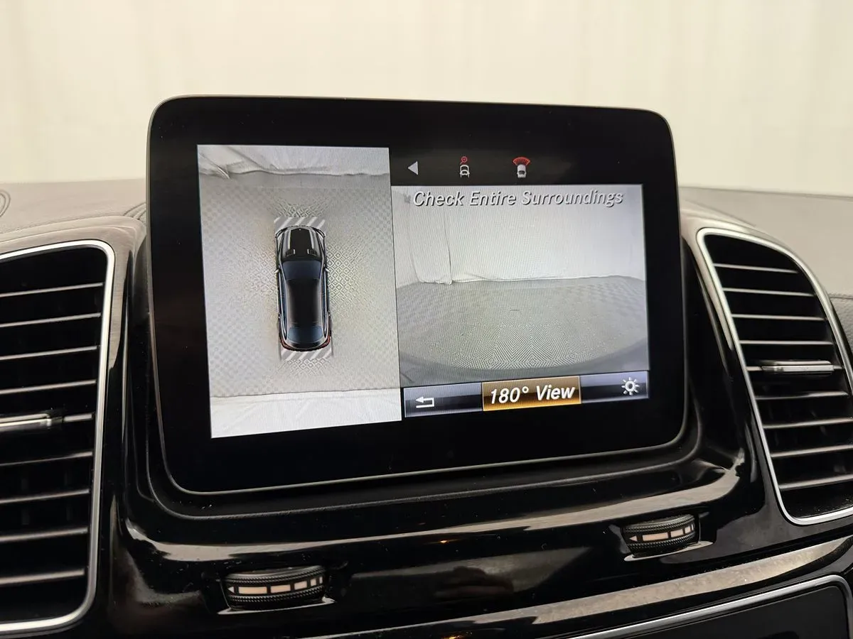 Mercedes-Benz GLE photo 20