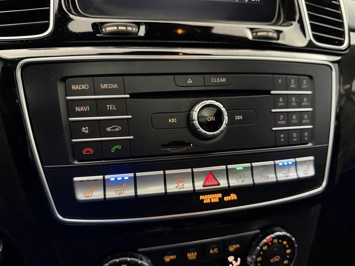 Mercedes-Benz GLE photo 32