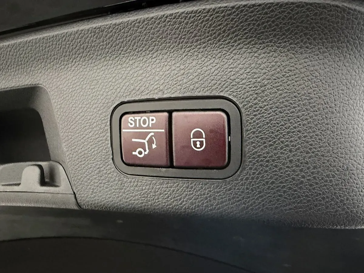 Mercedes-Benz GLE photo 40